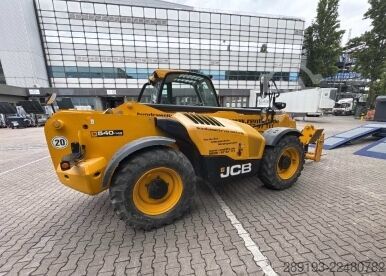 Teleszkópos kezelő JCB 540-140