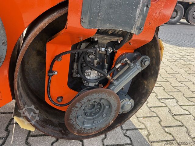 Combirol Hamm HD10 VT Kombiwalze Stahl Gummi