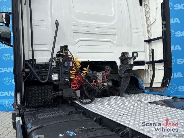 Standardni tegljač Scania R 450 A4x2EB RETARDER MEGA VOLUME PARK AIRCO