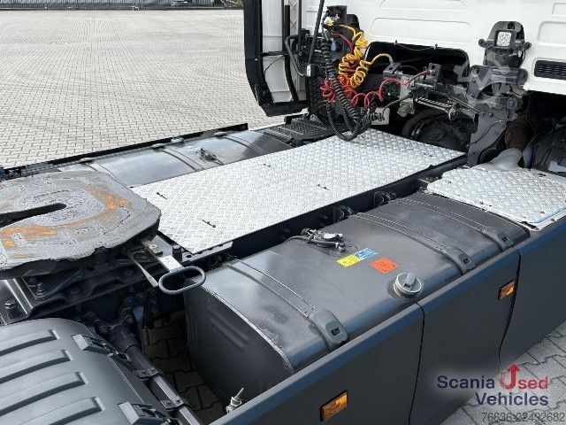 Standardni tegljač Scania R 450 A4x2EB RETARDER MEGA VOLUME PARK AIRCO