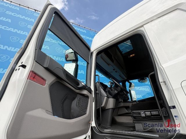 Standardni tegljač Scania R 450 A4x2EB RETARDER MEGA VOLUME PARK AIRCO