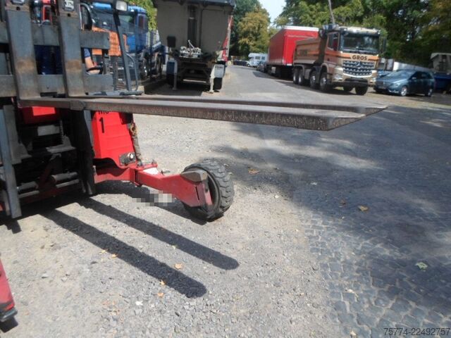 Empilhador MOFFETT M 4 25.3/ 880 Std. ALLRAD !!