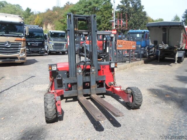 Empilhador MOFFETT M 4 25.3/ 880 Std. ALLRAD !!