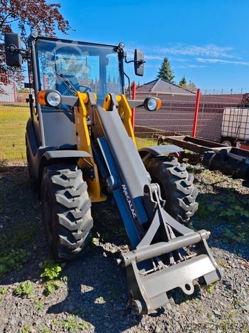 Wheel loader MECALAC Ahlmann AX700  Hitachi ZW75   65 Std.