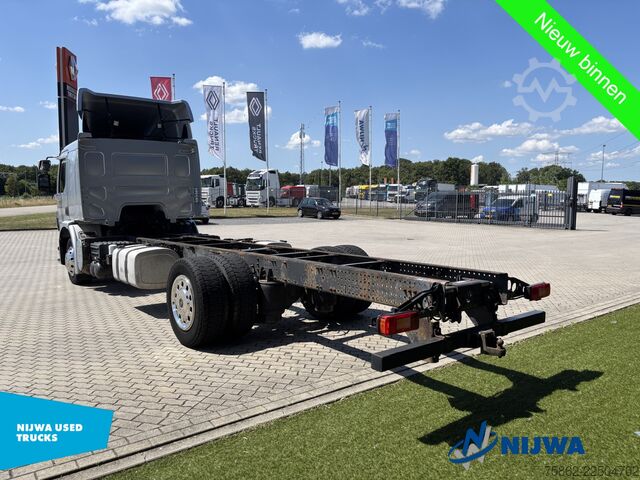 Πλαίσιο με καμπίνα Volvo FE 320 4x2 Bladvering + Trekhaak