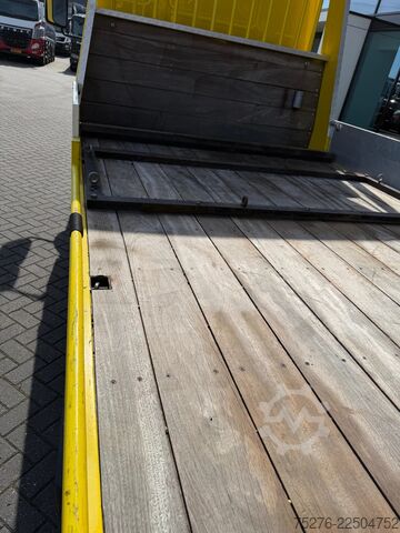Bestelwagen autodrager DAF LF 45 Machinetransporter Hydraulic ramps 48.000 km