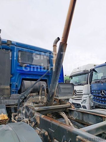 Kipper LKW MAN MAN TGA 35.430 / 8X4 / Meiller Mulde / German