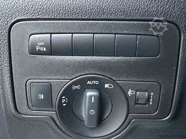Furgon blaszak MERCEDES-BENZ Vito 110 LANG 6G KLIMA TEMPOMAT 3-SITZER PDC AHK