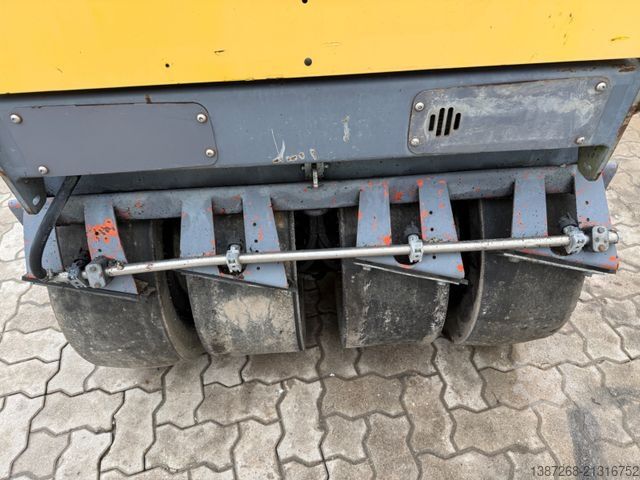 Walzenzug DYNAPAC CC1200C Kombiwalze / 2014 BJ / 1.495 Stunden