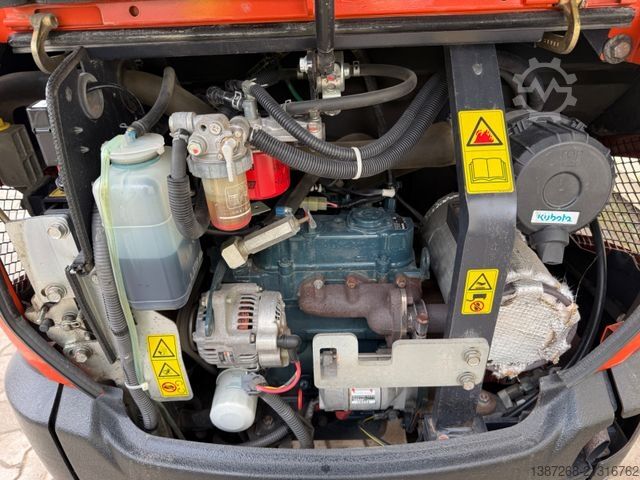 Minibagger KUBOTA KX016-4 / 2020 BJ / 1.109 Stunden / 3 x Löffel
