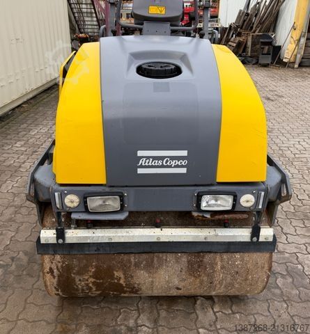 Walzenzug DYNAPAC CC1200C Kombiwalze / 2016 BJ / 965 Stunden