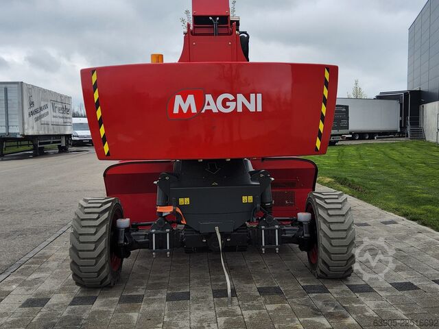 Platformă de lucru telescopică articulată Magni MHAB24RT