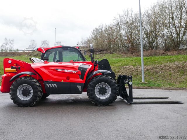 Manipulator telescopic Manitou MHT 790