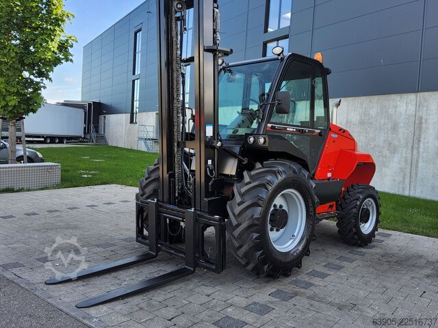 Stivuitor off-road Manitou M 30-4