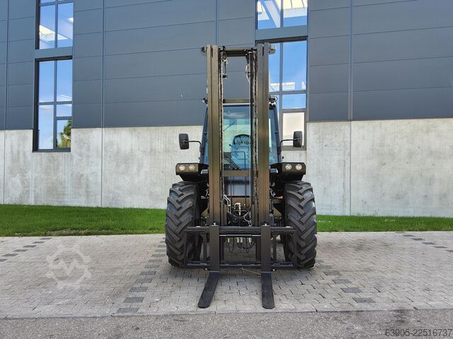 Stivuitor off-road Manitou M 30-4