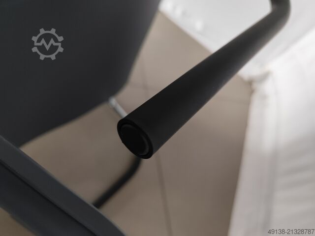 Bureaustoel design – Stalen buisstoel voor projectinrichting THONET S 360 F - DELPHIN DESIGN