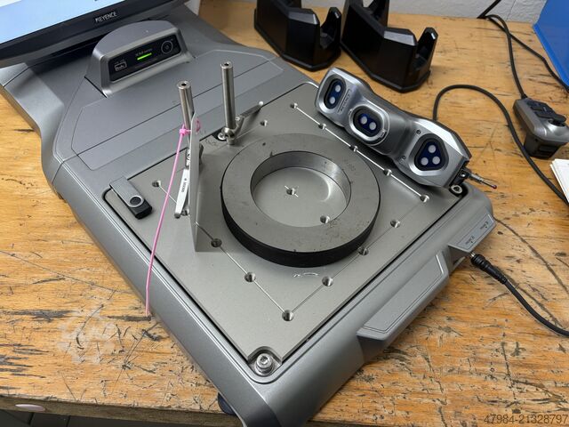 3D coordinate measuring machine KEYENCE XM - T 1000