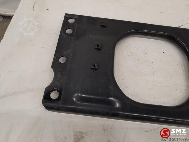 Fahrgestellteil Renault Occ dwarsbalk chassis Renault T 7421825519