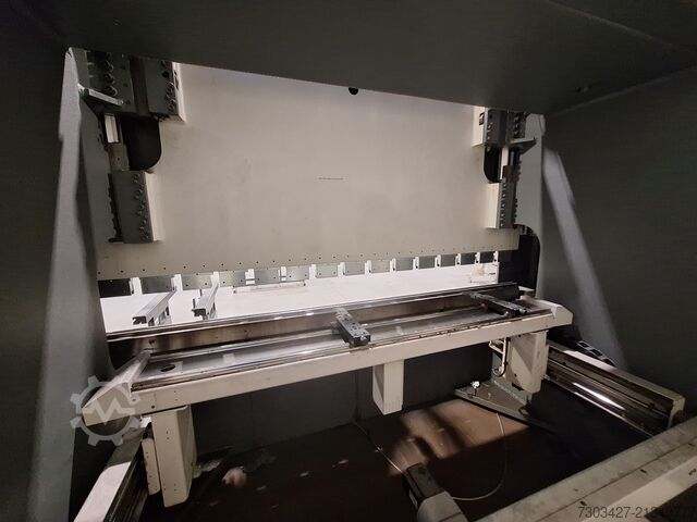 πρέσα κάμψης HACO EMS30100