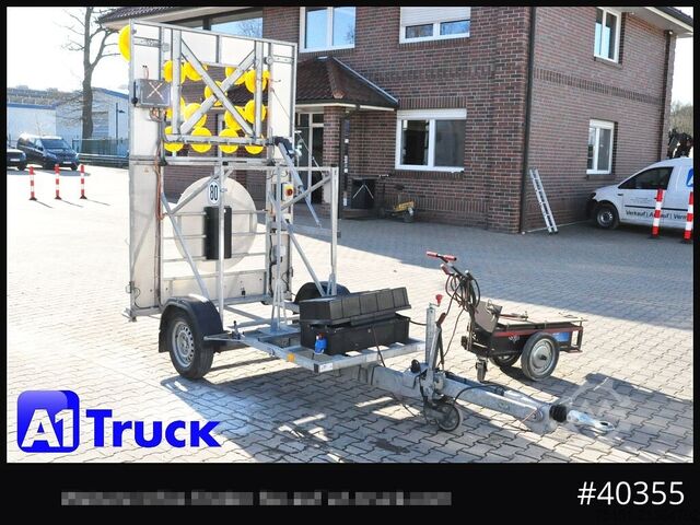 Rimorchio HUMBAUR Nissen B2/10 Absperrtafel Verkehrsleittafel Warntafel