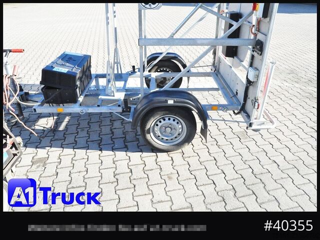 Rimorchio HUMBAUR Nissen B2/10 Absperrtafel Verkehrsleittafel Warntafel