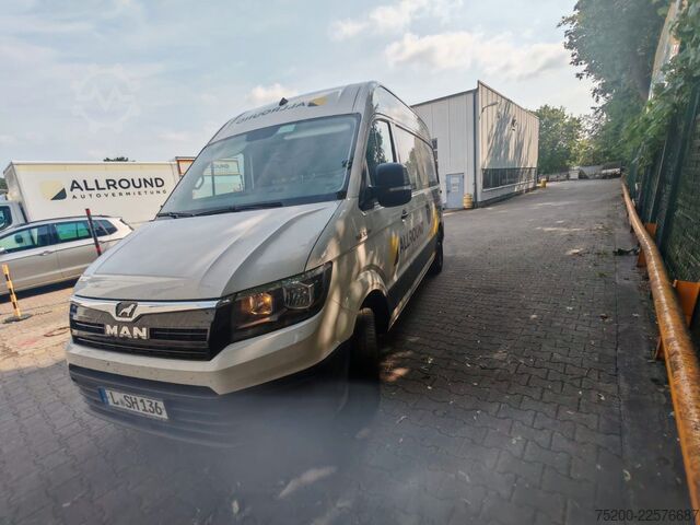 Panel kombi MAN TGE Kasten ,ittel/hoch / AHK / KAM