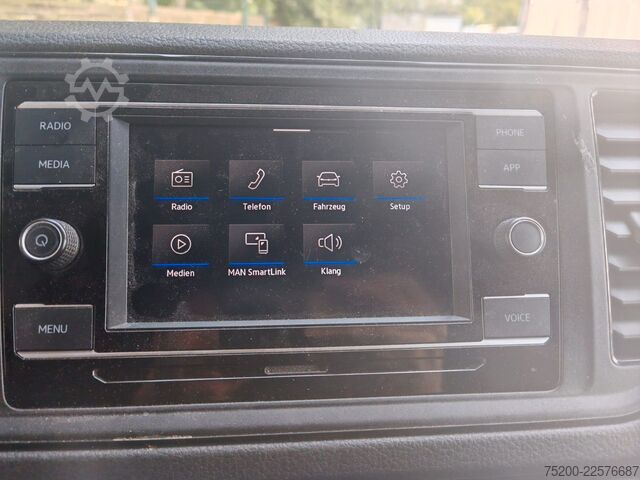 Panel kombi MAN TGE Kasten ,ittel/hoch / AHK / KAM