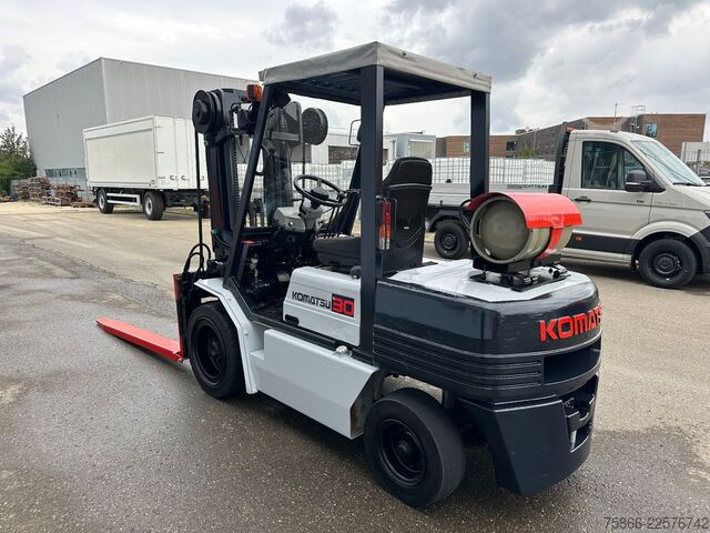 Empilhadeira frontal KOMATSU FG 30 DT 11 Seitenschieber Zinkenverstellung