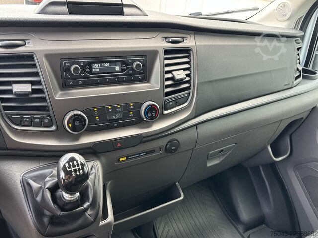 Skrínový vuz s vysokou strechou Ford Transit L2H2*Klima*Kamera*Tempomat*21Tkm