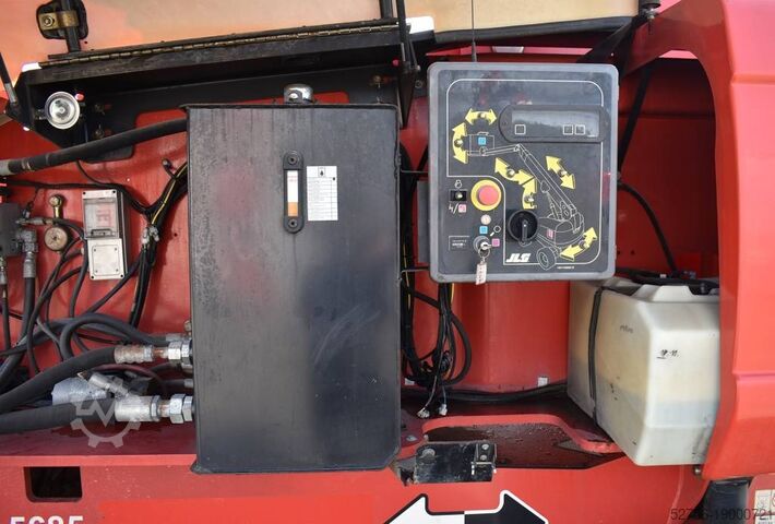 Τηλεσκοπική πλατφόρμα JLG 860 SJ