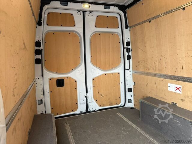 Panelvan MERCEDES-BENZ Sprinter 317 CDI KA/L2H2/3665/MBUX/NAVI/AUTOMATI
