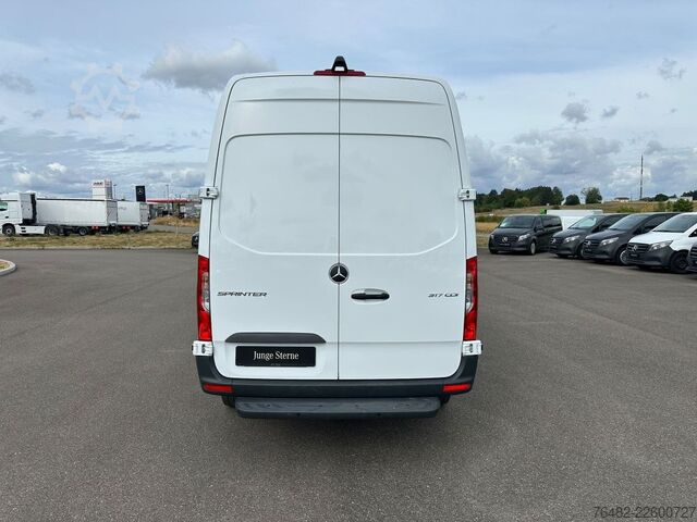 Panelvan MERCEDES-BENZ Sprinter 317 CDI KA/L2H2/3665/MBUX/NAVI/AUTOMATI