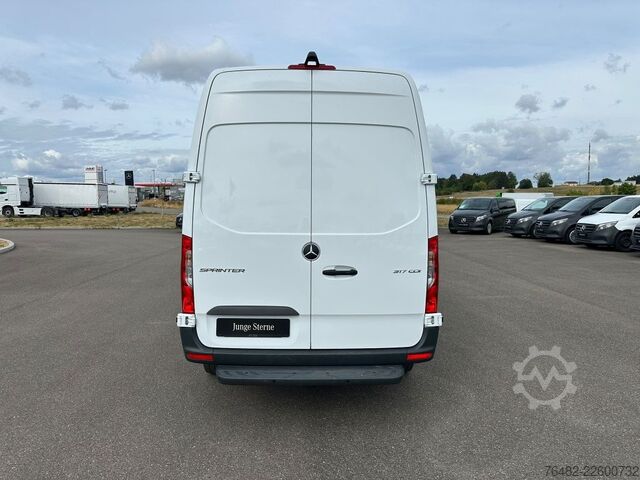 Yüksek tavanlı panelvan MERCEDES-BENZ Sprinter 317 CDI KA/L2H2/3665/MBUX/NAVI/AUTOMATI