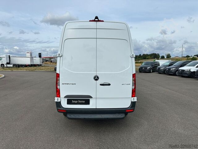 Yüksek tavanlı panelvan MERCEDES-BENZ Sprinter 317 CDI KA/L2H2/3665/MBUX/NAVI/AUTOMATI