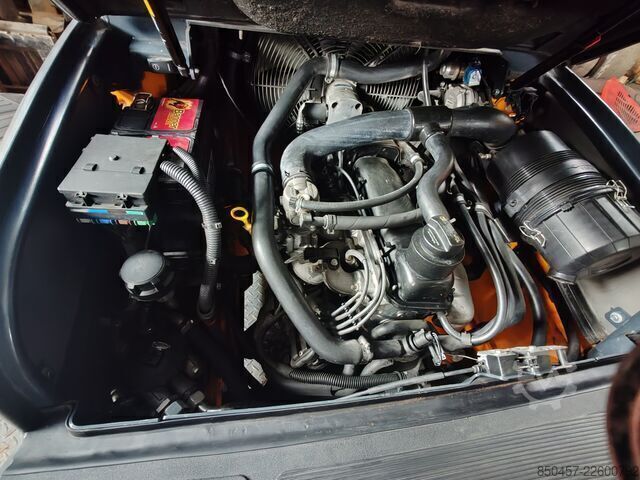 Stivuitoare pe gaz petrolier lichefiat (LPG) Jungheinrich TFG 430s 1555h/ 4.3m/ 4v