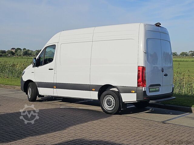 Station wagon con tetto alto MERCEDES-BENZ ESPRINTER 314 L2H2 81 kWh LED