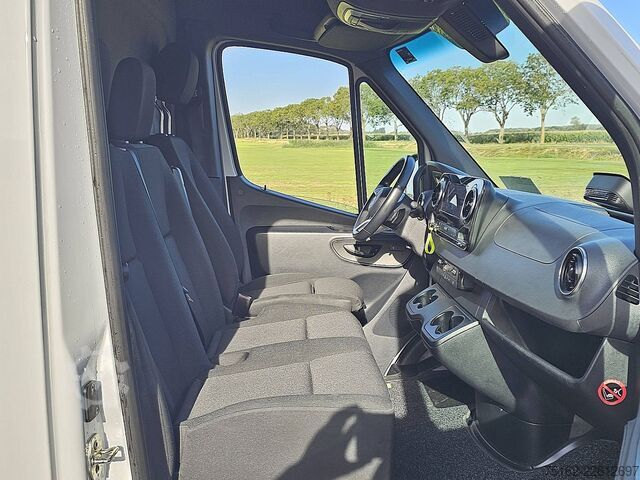 Station wagon con tetto alto MERCEDES-BENZ ESPRINTER 314 L2H2 81 kWh LED