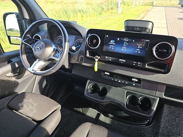 Station wagon con tetto alto MERCEDES-BENZ ESPRINTER 314 L2H2 81 kWh LED