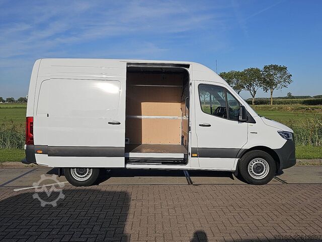 Station wagon con tetto alto MERCEDES-BENZ ESPRINTER 314 L2H2 81 kWh LED
