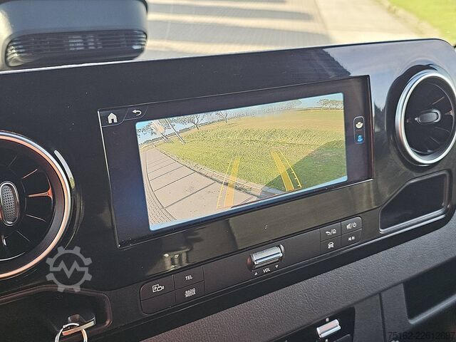 Station wagon con tetto alto MERCEDES-BENZ ESPRINTER 314 L2H2 81 kWh LED