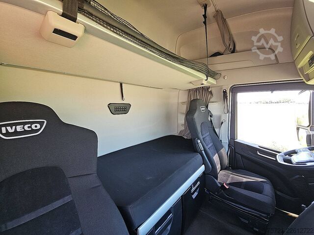 Standaard trekker IVECO S-WAY AS440S51