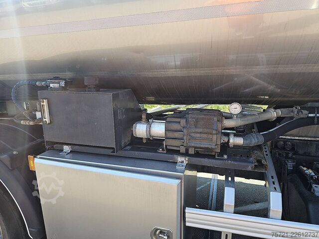 Autocisterna SCANIA G410 XT,milktank