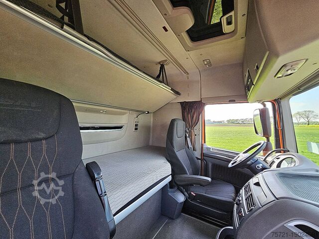 Standaard trekker DAF XF 450 SPACECAB 2X TANK