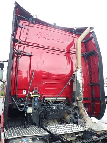 Nehéz tehergépjármű SCANIA R 660 XT 6x4 B /Ret./Hydr./ALCOA /Leder/Vollluft