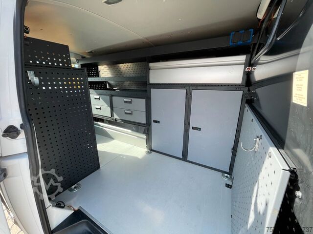 Dobozos furgon VW T6 KA lang/ 4x4/ AC/ Standhzg./ AHK/ Werkstatt