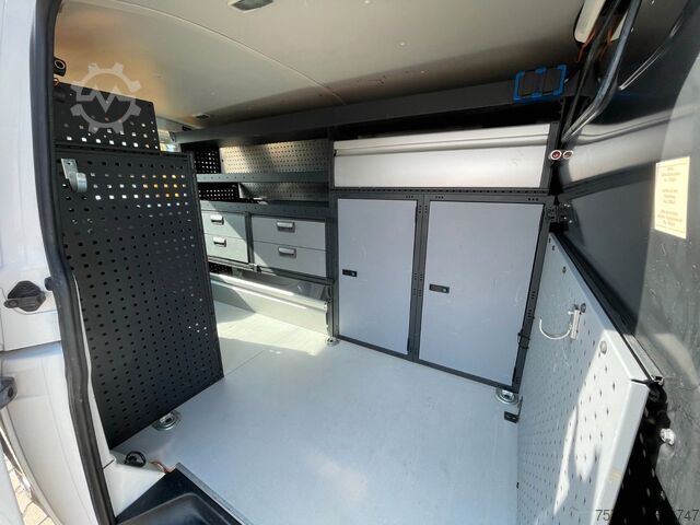 Dobozos furgon VW T6 KA lang/ 4x4/ AC/ Standhzg./ AHK/ Werkstatt