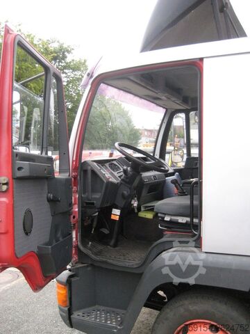 Egyedi felépítményű teherautó MAN 8.163 Friseurmobil 4 Arbeitsplätze *TÜV 08-2027*
