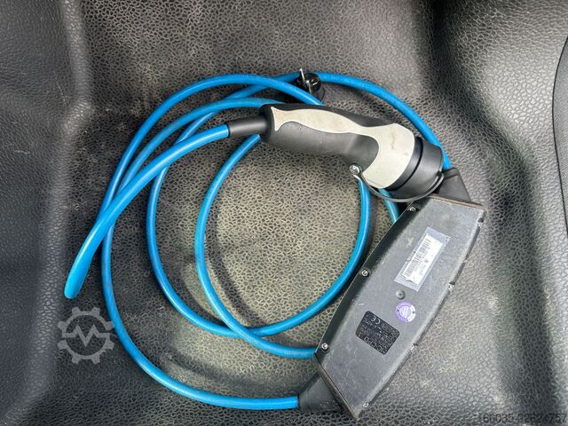 Dobozos furgon RENAULT Kangoo Z.E. Maxi 2-Sitzer Klima Batterie inkl.