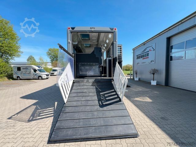Cattle truck VOLVO FM 430 STX 6 Pferde Pop-Out, Pop-UP, Küche unten