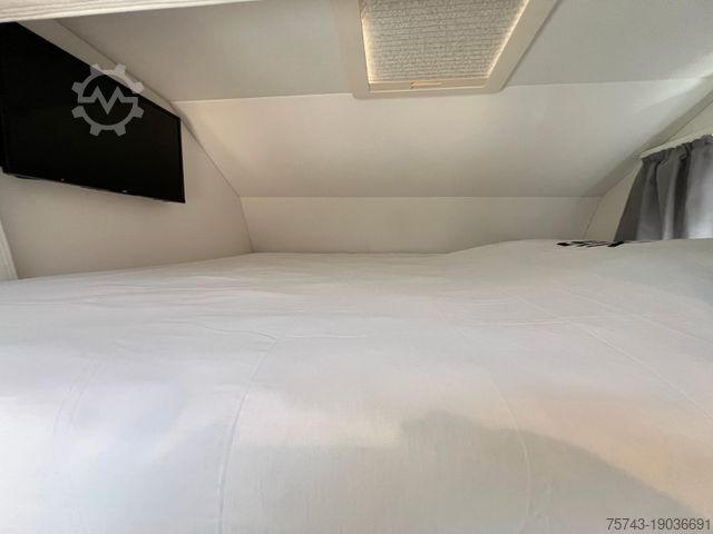 Cattle truck VOLVO FM 430 STX 6 Pferde Pop-Out, Pop-UP, Küche unten